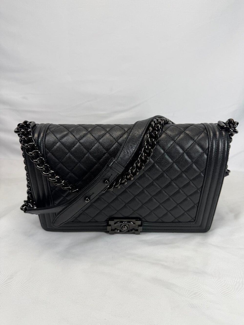 2017 Chanel Boy Bag So Black Quilted Caviar Old Medium SPB-MS 352361
